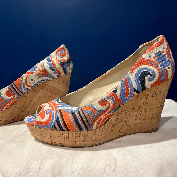 Nine West (9West) size 9 orange and blue paisley summer wedges - Picture 2 of 9